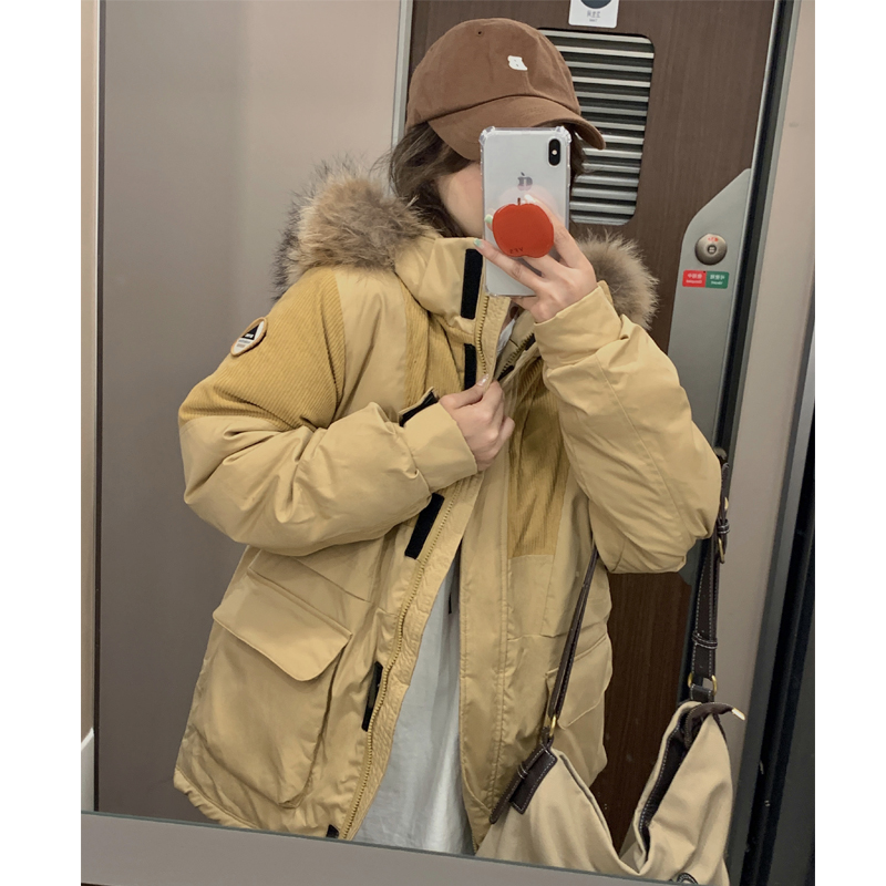 Real shot of couple's workwear down jacket and cotton coat for women 2023 new medium and long style real fur collar thickened pie jacket