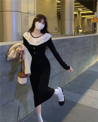 Actual shot of new autumn and winter styles~French retro contrasting lotus leaf collar long-sleeved dress with temperament knitted skirt for women