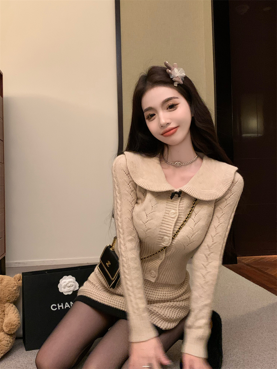 實拍 少女感燕麥色蝴蝶結娃娃領開衫+半身裙減齡套裝女