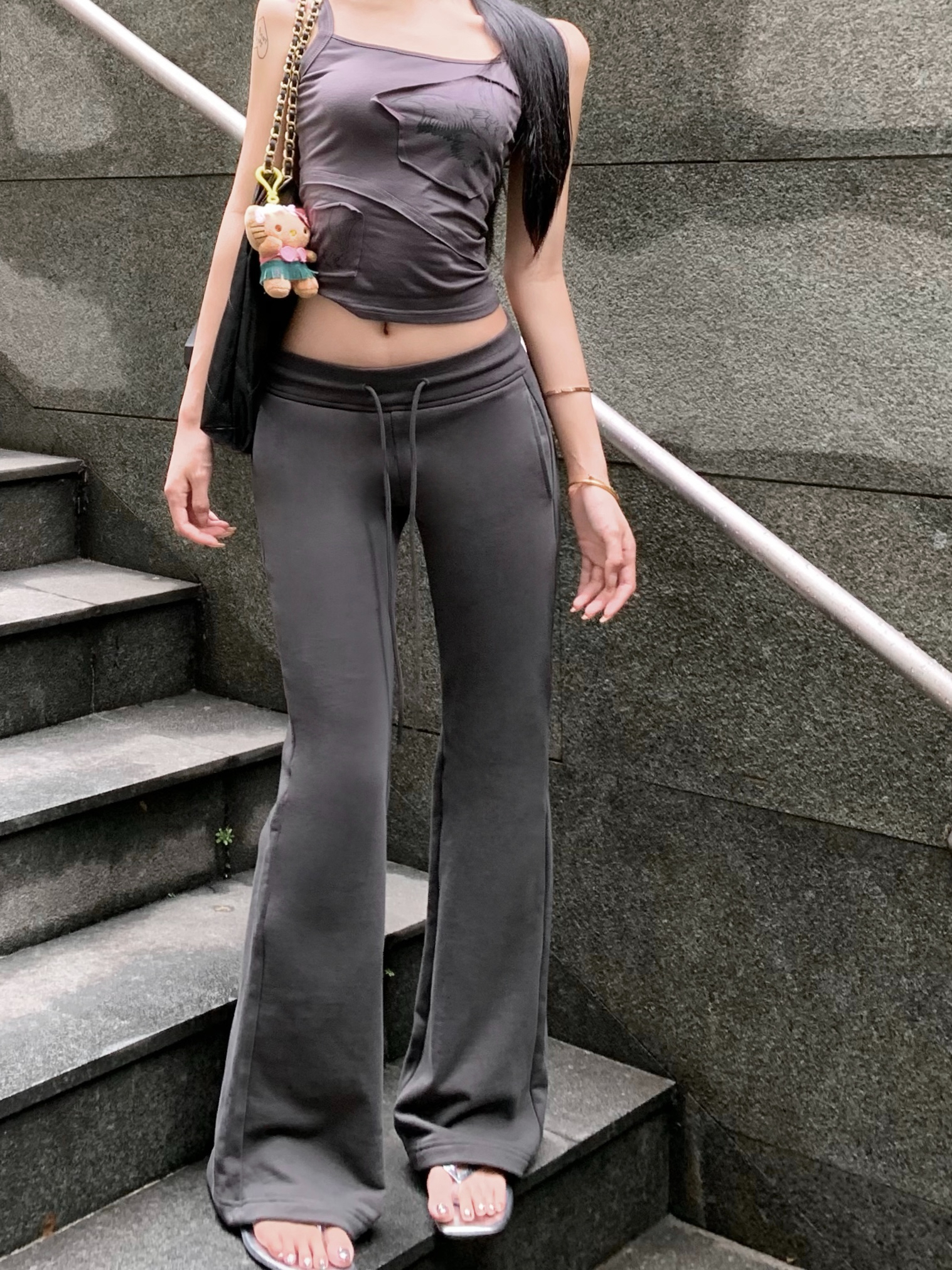 美式辣妹低腰休閒褲女2023新款秋季百搭灰色瑜伽褲顯瘦微喇運動褲