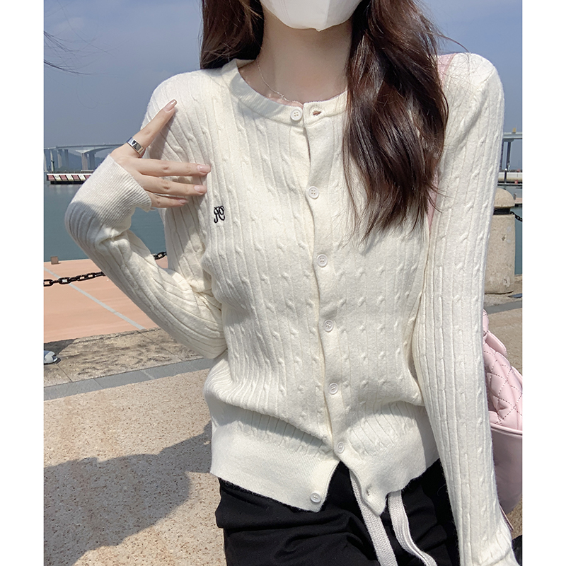 實拍麻花針織開衫上衣女秋冬季修身顯瘦字母刺繡軟糯毛衣外套