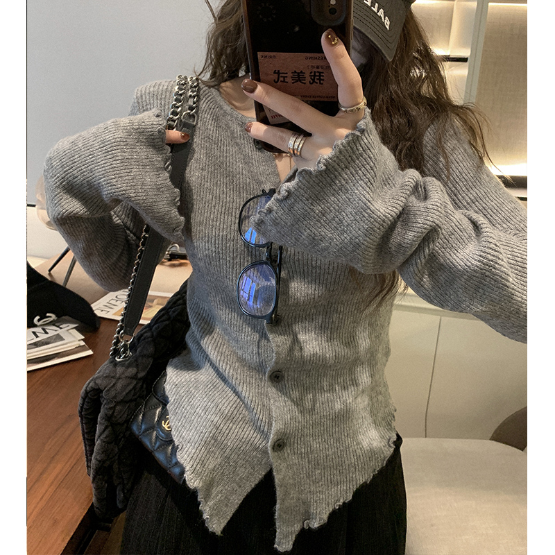 灰色不規則針織打底衫女春秋新款設計感小眾修身顯瘦收腰內搭上衣