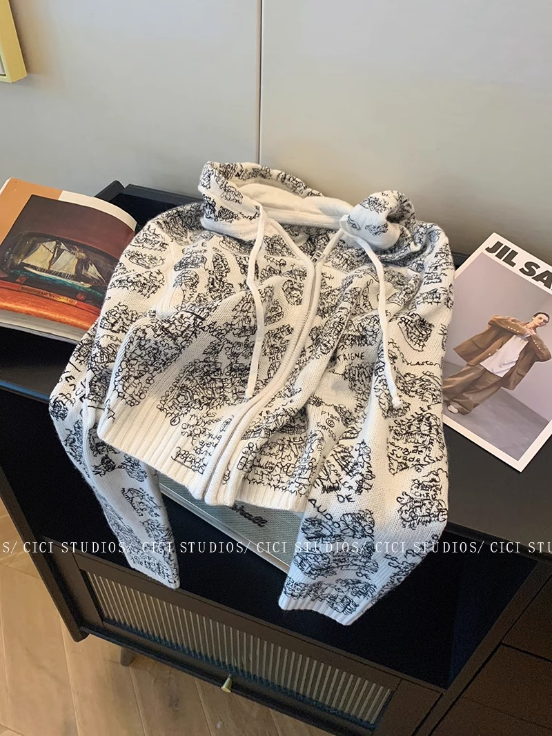 設計感地圖刺繡連帽針織開衫女秋2023新款小個子短款休閒毛衣外套