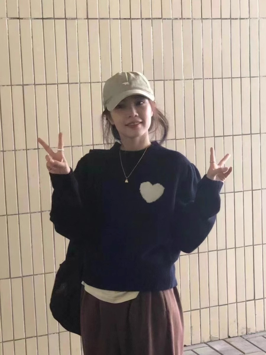 韓版刺繡愛心長袖針織毛衣女2023秋冬慵懶風圓領百搭顯瘦減齡上衣