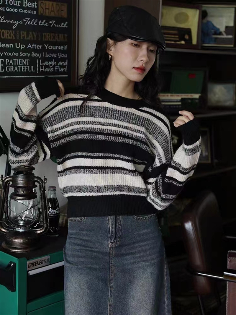 秋季新款韓版寬鬆女復古撞色毛衣條紋短款上衣女針織打底衫