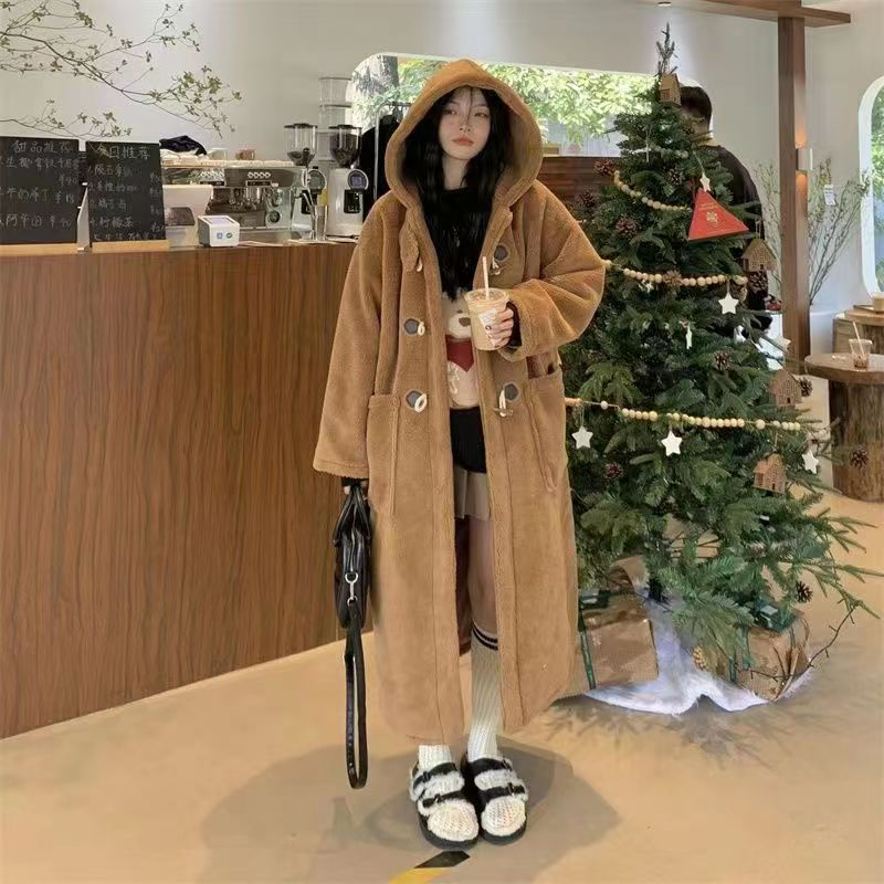 牛角扣羊羔毛長款外套女2023秋冬季羊羔絨學院風保暖顯瘦連帽大衣