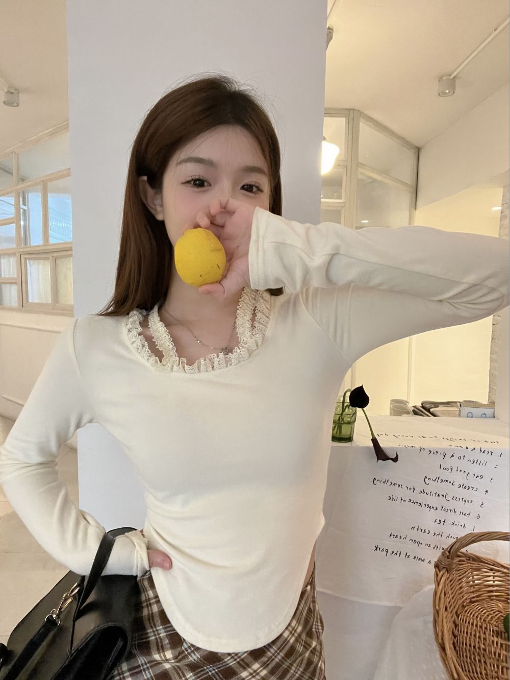 實拍三標齊純欲顯瘦拼接蕾絲花掛脖軟糯長袖內穿外搭上衣
