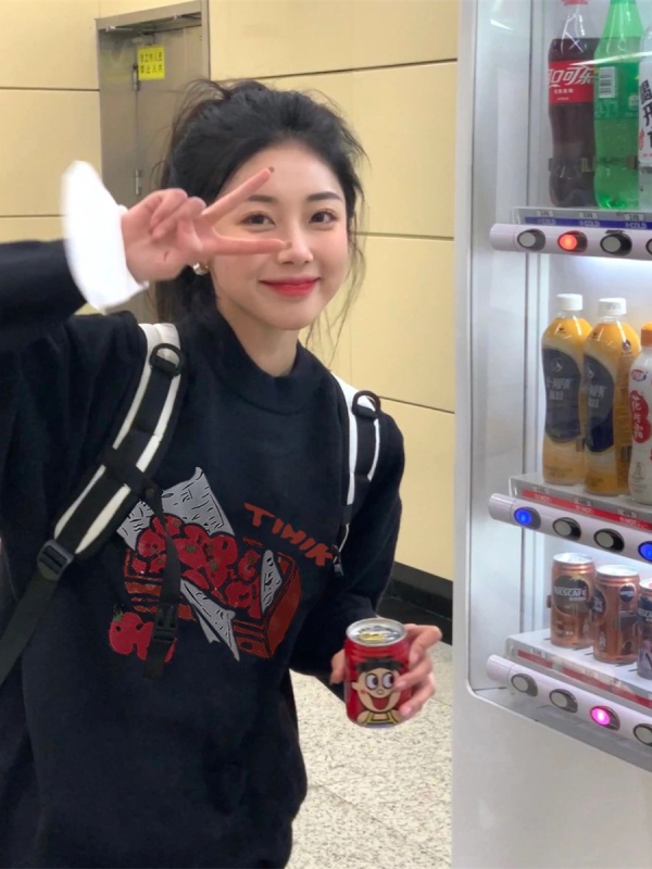 YUKIXIAOSHU自製復古雪山風景印花長袖圓領寬鬆加絨衛衣少女感23