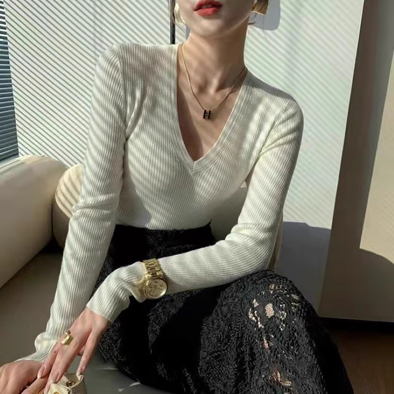 深V領早秋別致針織衫長袖T恤收腰低領小心機氣質薄款打底女上衣潮
