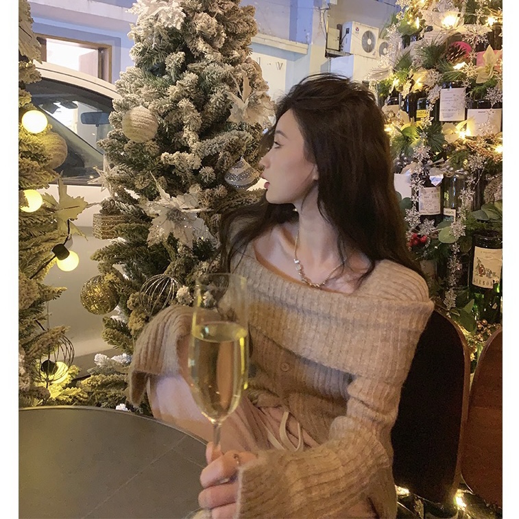 are U shop一字肩羊駝毛毛衣開衫女秋冬2023新溫柔系穿搭上衣