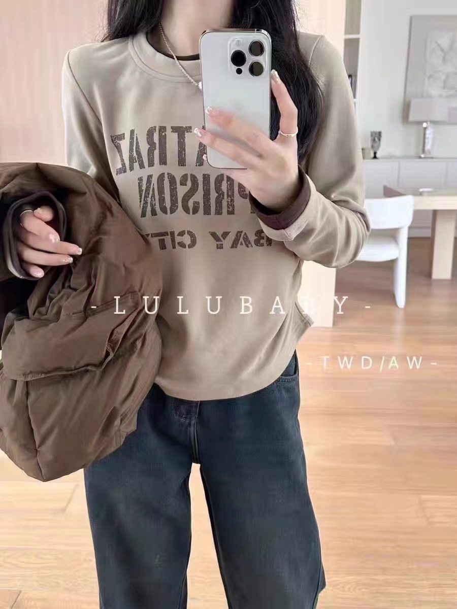 2023 Autumn and Winter Round Neck Letter Pattern Color Block Short Fake Two-piece Long Sleeve Brushed T-Shirt Bottoming Shirt