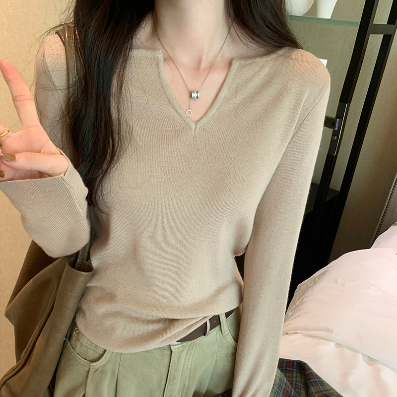實拍圖秋季新款大碼女裝短款V領純色針織顯瘦遮肚長袖上衣