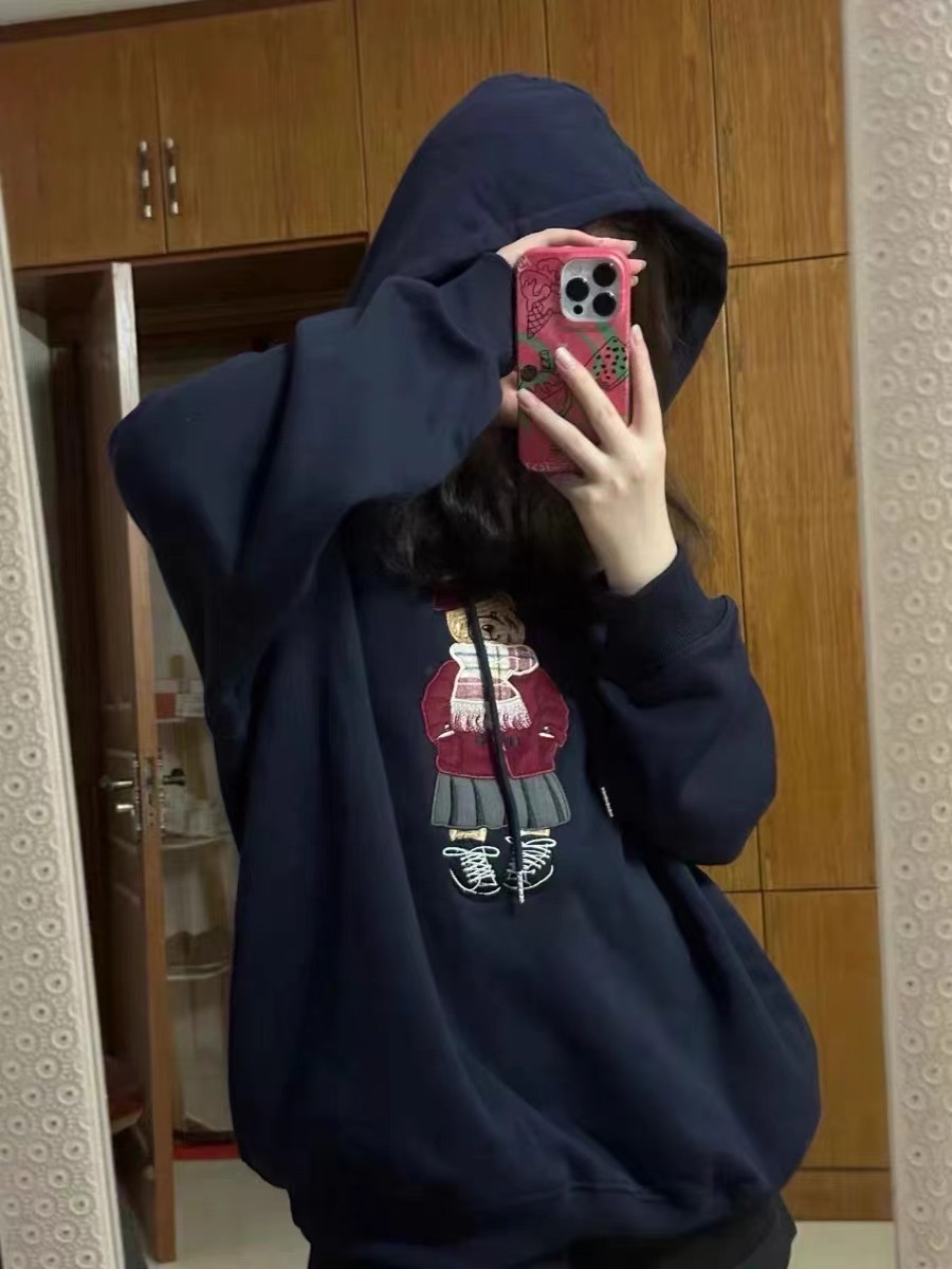 小熊貼布刺繡加絨連帽衛衣女2023秋冬新款寬鬆套頭連帽上衣