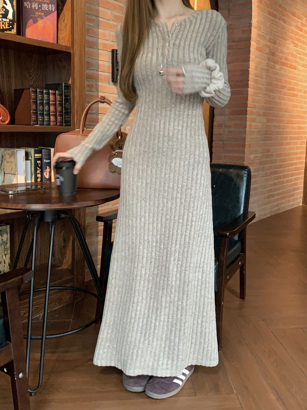 實拍三標齊法式收腰顯瘦純色中長款打底連衣裙女
