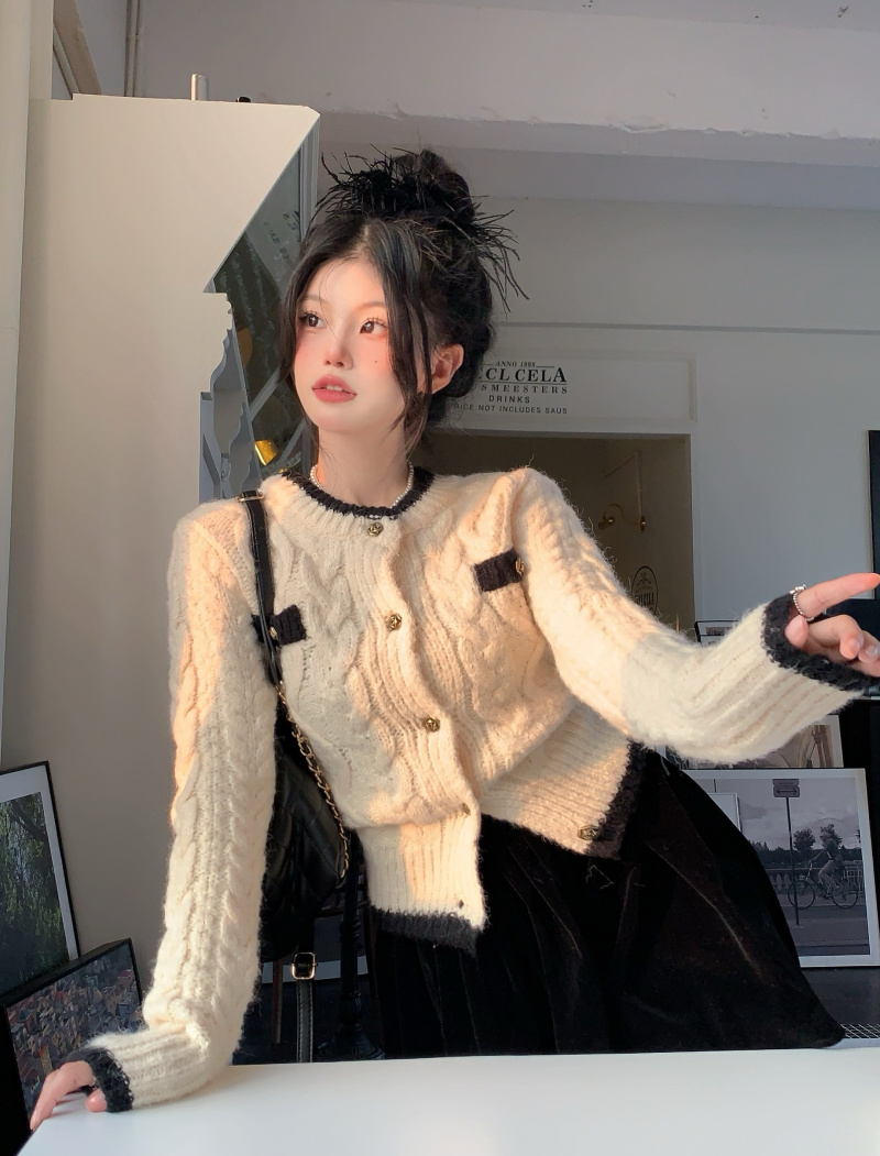 實拍冬季新款加厚短款修身顯瘦慵懶針織開衫毛衣設計感小眾女