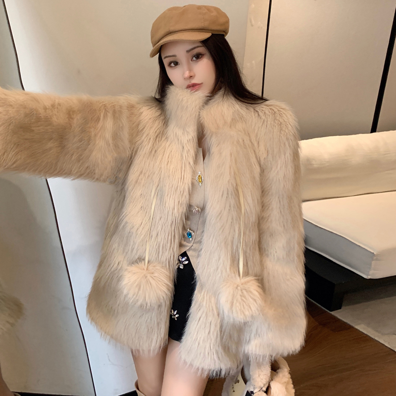 Real shot of CC fur, coconut milk ball for homegirls, new fox fur fur winter coat, slim coat for women