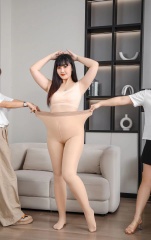 Extra-large, plus-size "Rich Sister" style pantyhose—fits up to 200 lbs, sheer and skin-like, with a water-effect finish—available in black as a base layer.