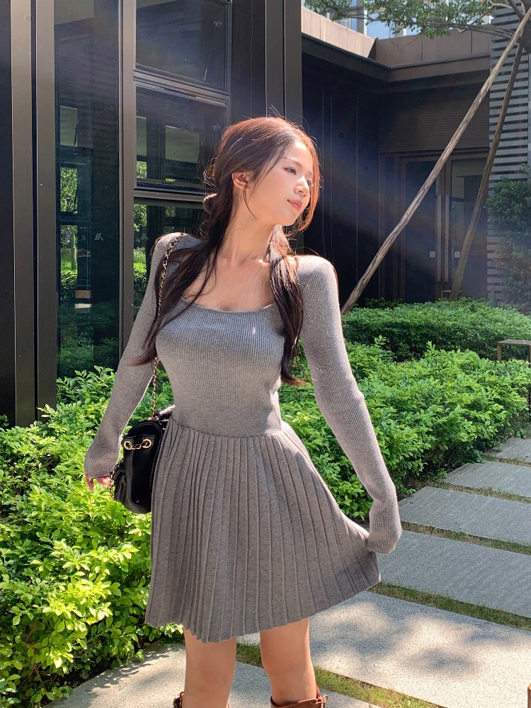 法式氣質長袖灰色針織連衣裙女秋季修身百褶裙內搭短裙子打底裙潮