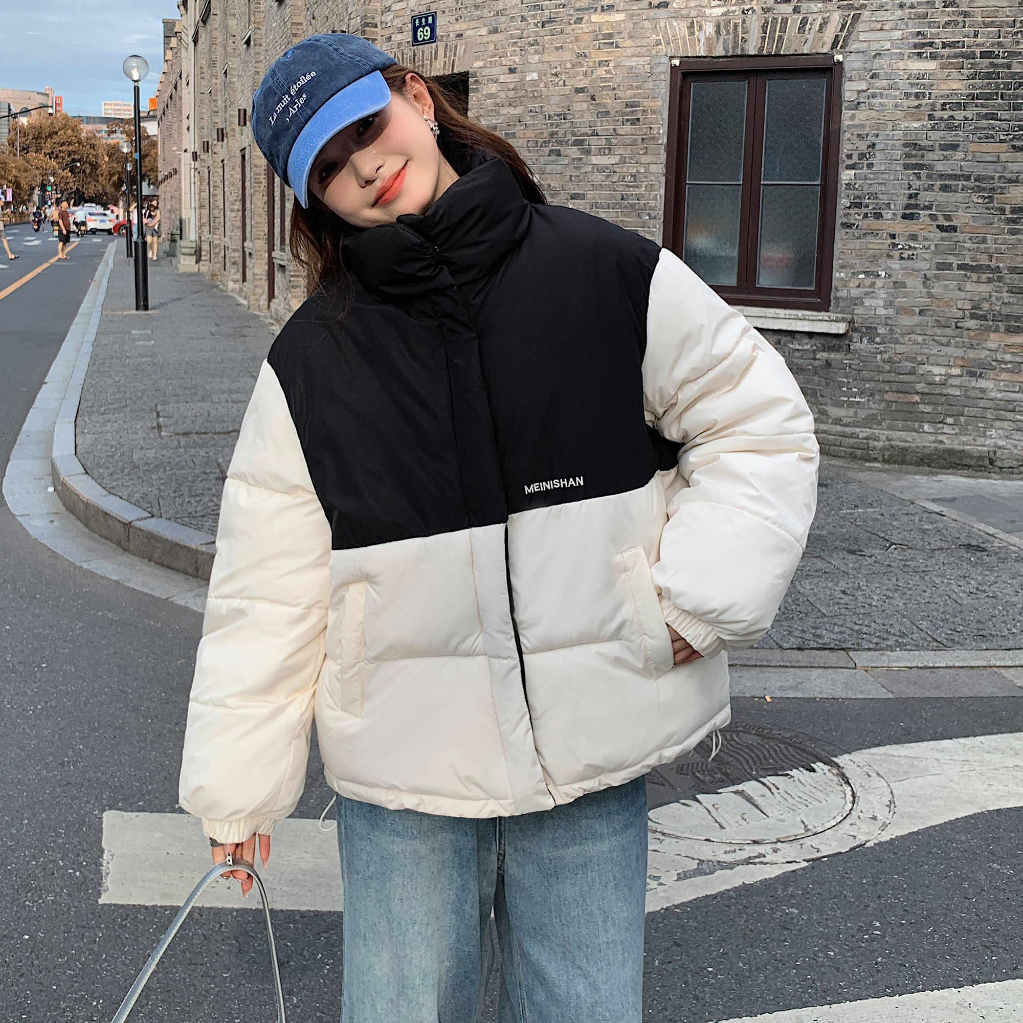 2023 New Korean Style Down Jacket Women's Niche Design Short Color Block Bread Jacket Small Person Cotton Jacket