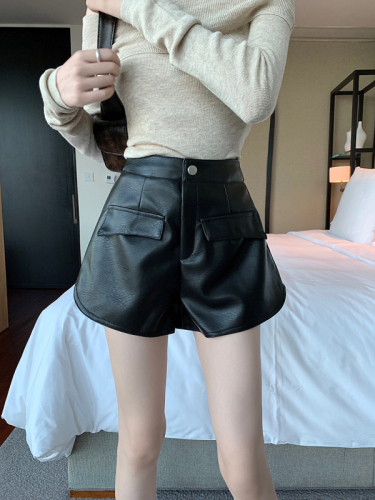 Real shot!  Leather shorts for women, high-waisted outer wear, slim and sexy a-line black wide-leg boot pants 2337