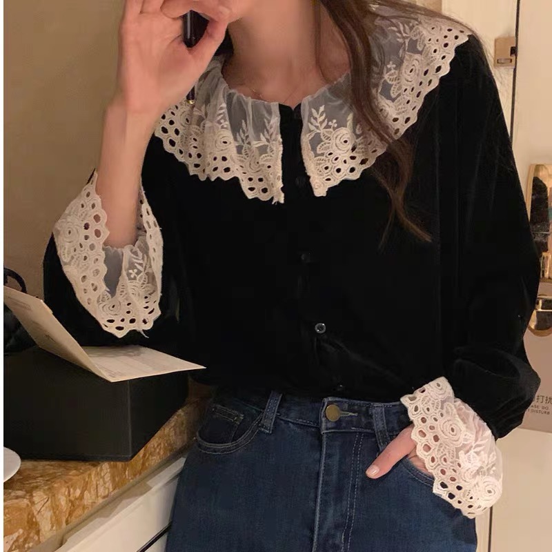 韓版秋季設計蕾絲花邊拼接絲絨襯衫女喇叭袖上衣高級感黑色小衫