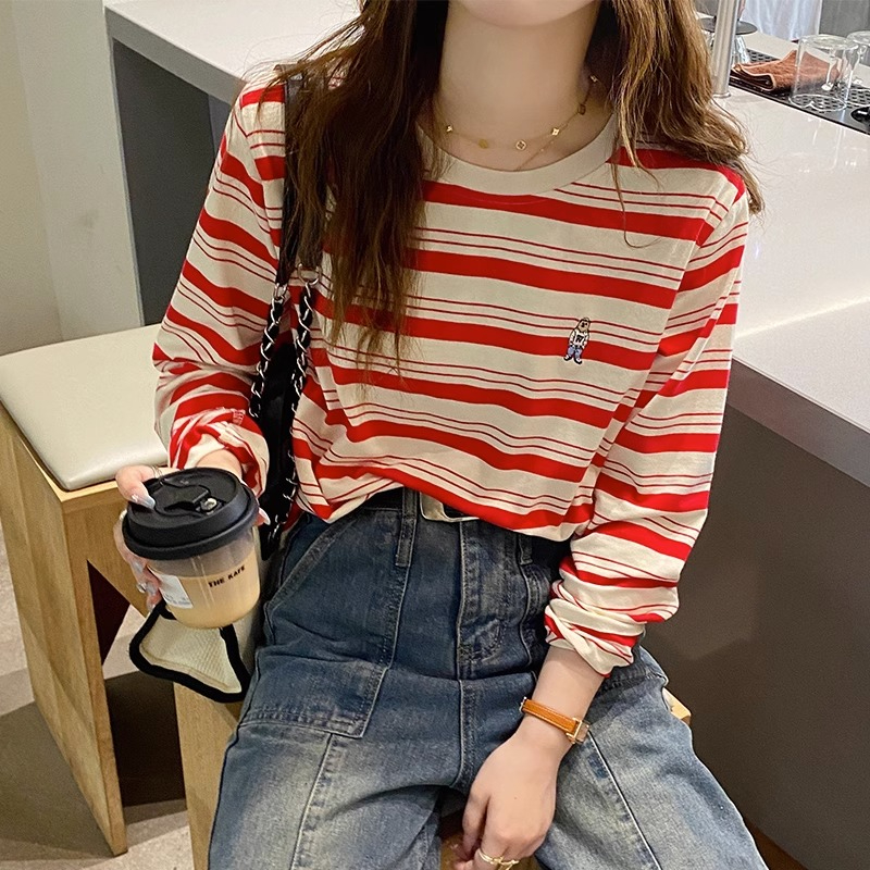條紋長袖t恤女純棉秋裝2023年新款打底衫內搭圓領寬鬆設計感上衣