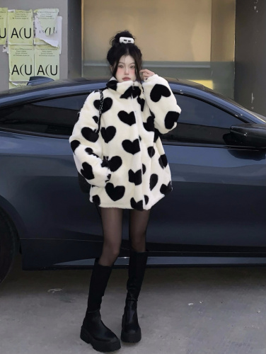 Actual shot of Korean style plus velvet loose warm long-sleeved love lamb wool jacket for women