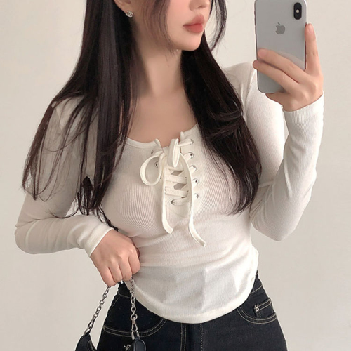 Niche design top with U-neck curved hem long-sleeved T-shirt bottoming shirt for autumn