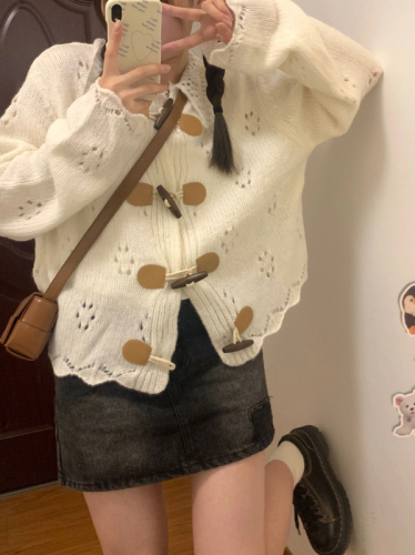 Horn button cardigan sweater for women spring and autumn loose trendy ins lazy style bf gentle design niche soft waxy jacket