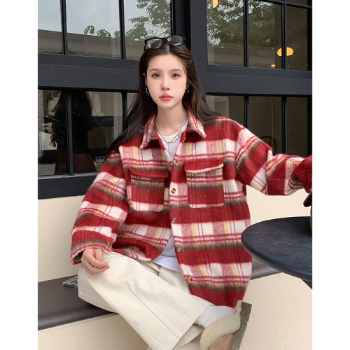 Real shot of duffle plaid coat for women 2023 autumn and winter new loose red jacket cardigan