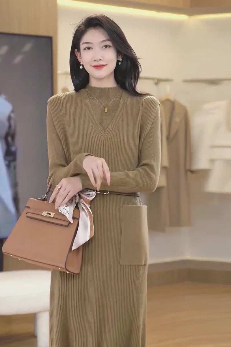 2023新款氣質名媛高級感小香風冷淡風綠色針織背心長裙子