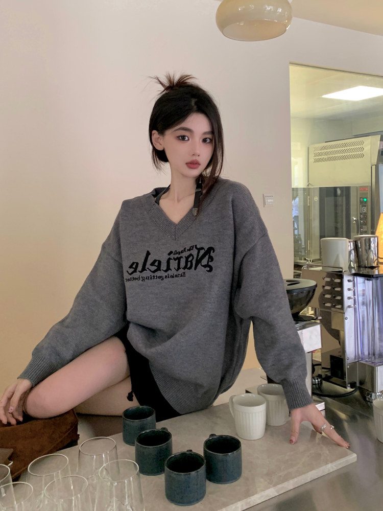 實拍  美式復古字母刺繡辣妹設計感皮扣毛衣