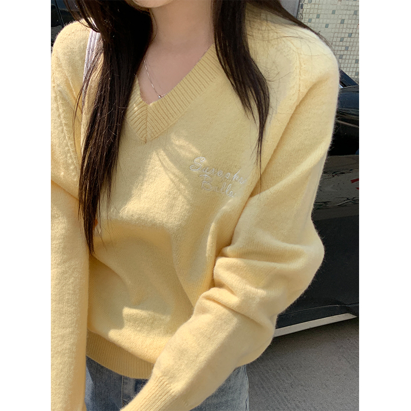 實拍2023秋冬v領軟糯慵懶風套頭毛衣女韓版字母刺繡寬鬆針織上衣