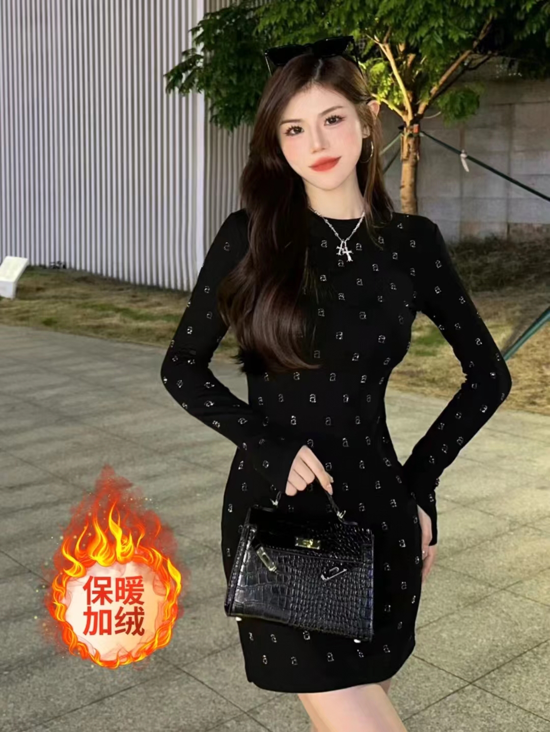 YOUYOU~加絨秋季新款重工燙鑽字母設計修身顯瘦感長袖連衣裙女