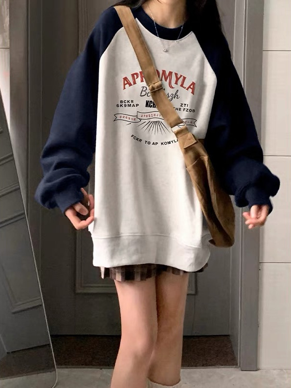 American retro raglan hooded round neck sweatshirt for women, autumn and winter oversize plus velvet and thickened silver fox velvet top