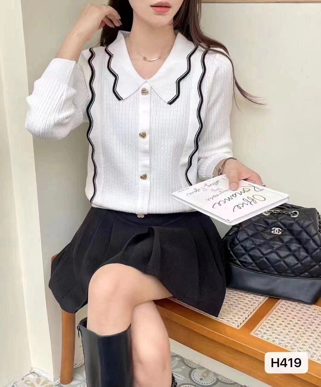 秋冬新款設計感洋氣減齡娃娃領拼接花邊鏤空長袖上衣女