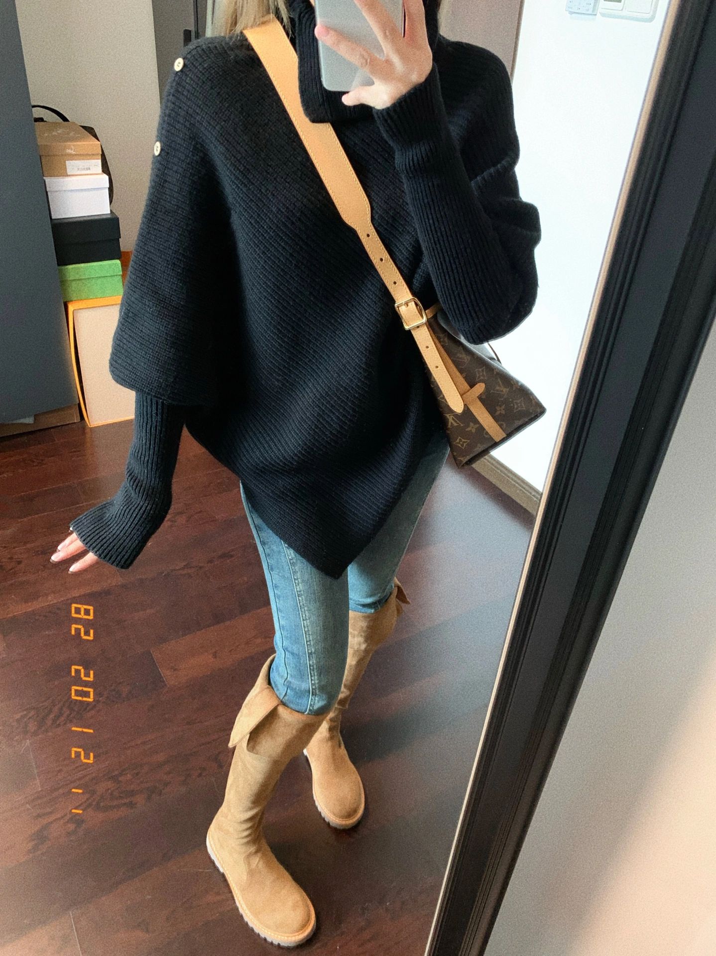 Designed irregular turtleneck sweater for women in autumn and winter loose soft waxy long-sleeved cape top