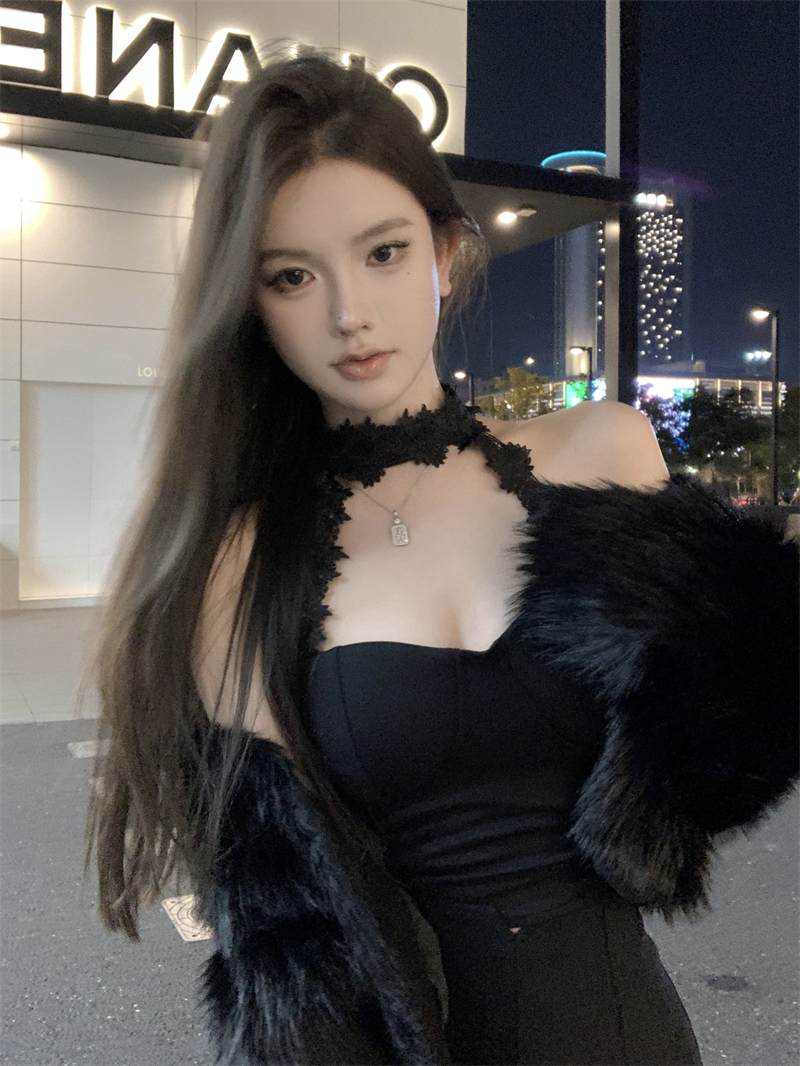 Real shot of sexy lace halter top + gentle temperament black eco-friendly fur jacket