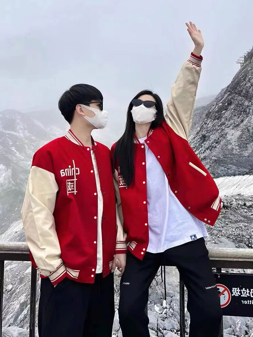 Printing Christmas and New Year's Eve couple's versatile Chinese red short coat winter warm plus velvet thickened women's sweatshirt