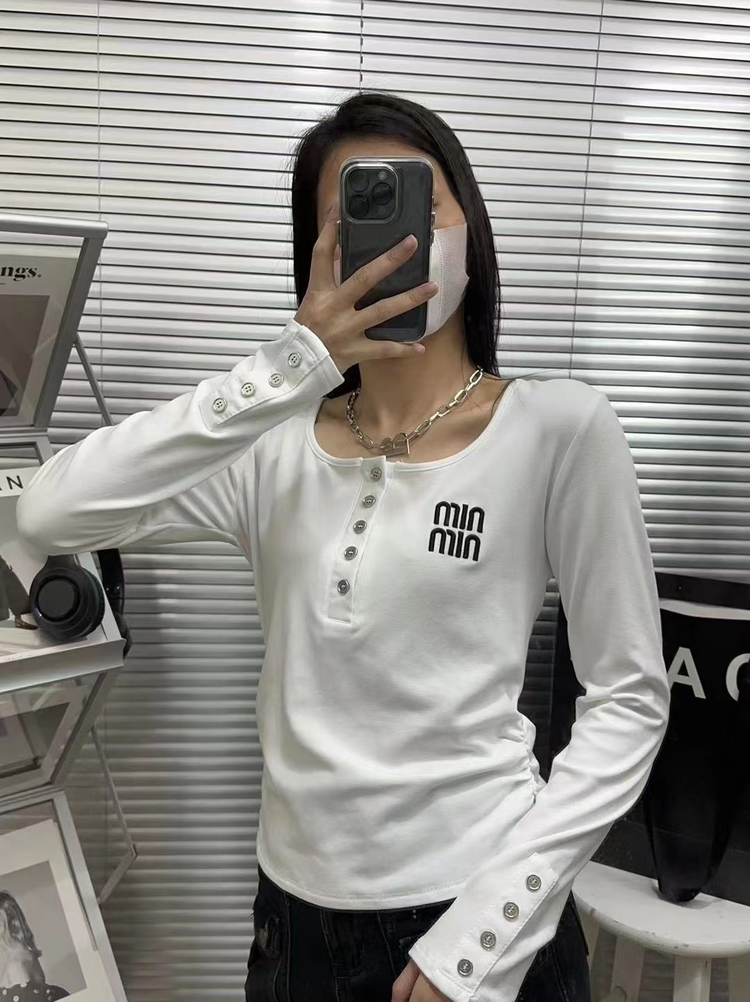 Slim long-sleeved tops for women 2023 autumn and winter plus velvet waist slimming right shoulder bottoming shirt with casual T-shirt