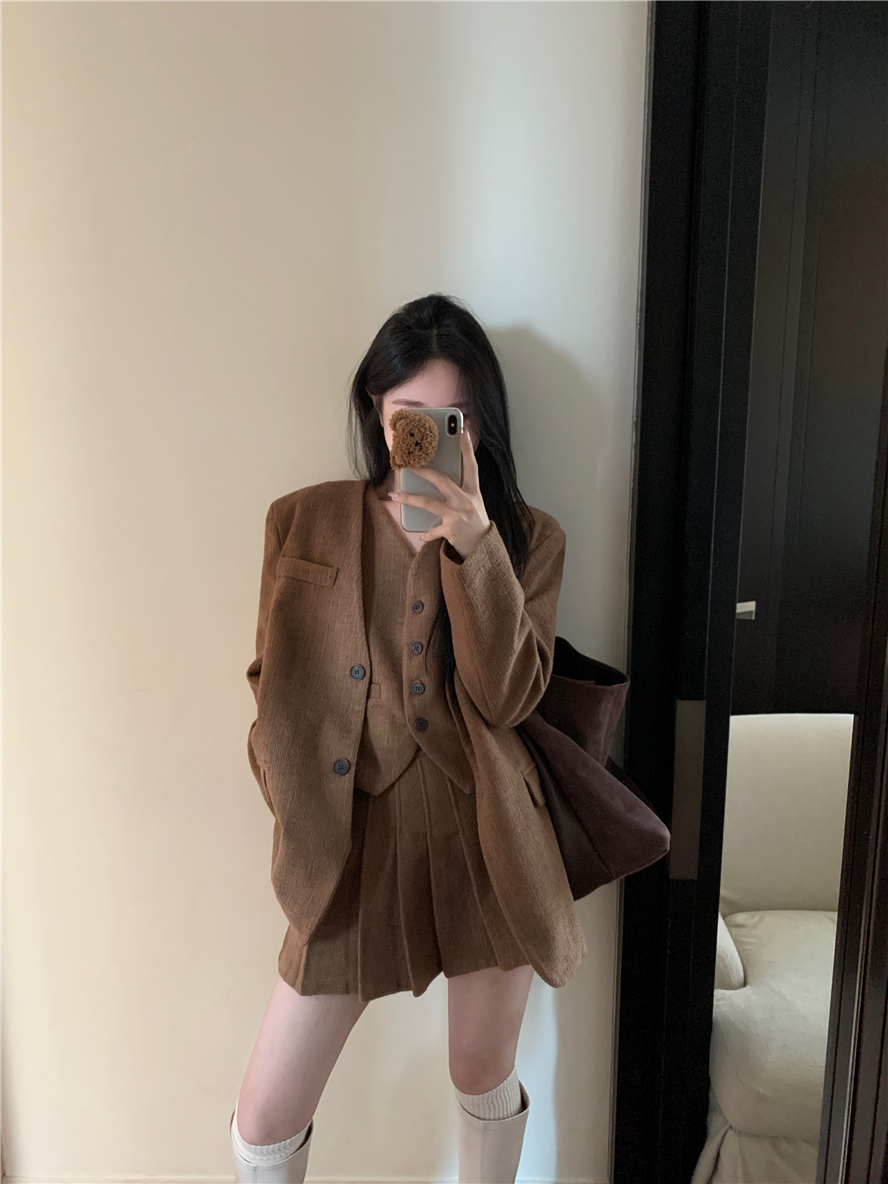 實拍 復古呢子V領西裝外套女內搭馬甲百褶褲裙三件套裝