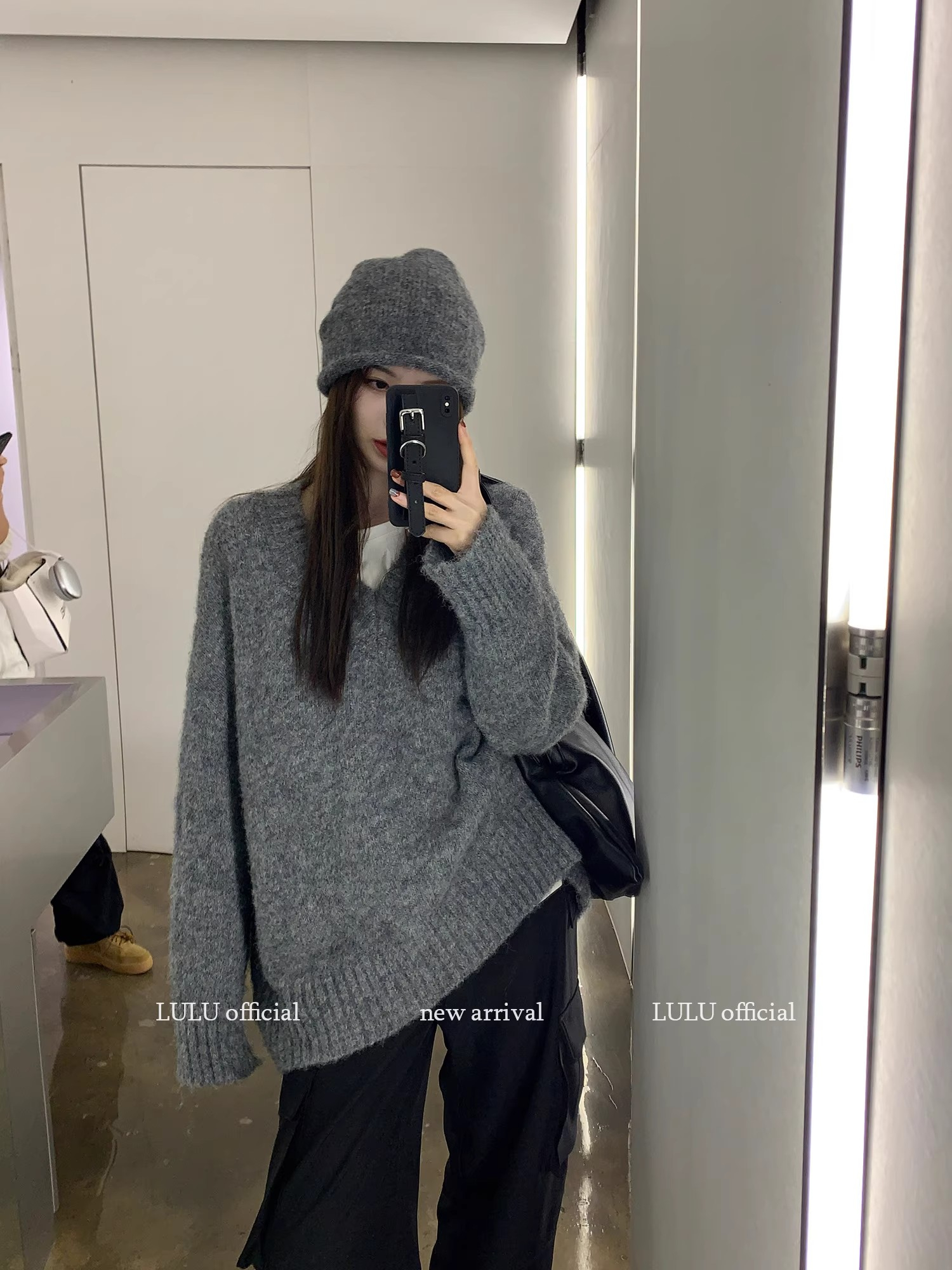 瘦瘦璐 毛衣女秋冬2023新款寬鬆v領套頭加厚慵懶風外穿針織上衣