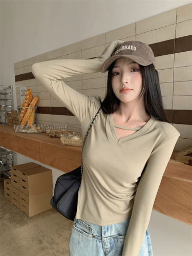  new Korean version slimming and versatile V-neck slash irregular long-sleeved T-shirt plus velvet bottoming shirt for women real shot