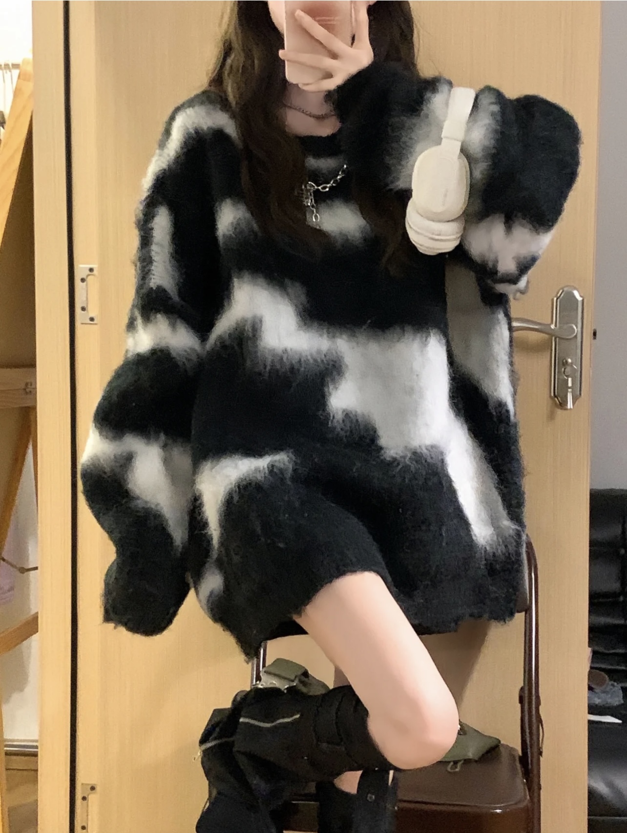 韓版新款上衣春秋季黑白毛衣女秋冬復古慵懶風設計感小眾外套