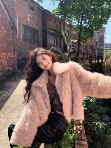 Actual shot Korean fashionable splicing single-breasted hollow knitted cardigan imitation leather one-piece fashionable fur coat