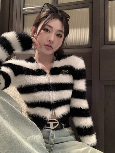Actual shot of lazy style imitation mink velvet short sweater for women in autumn and winter contrast striped cardigan jacket