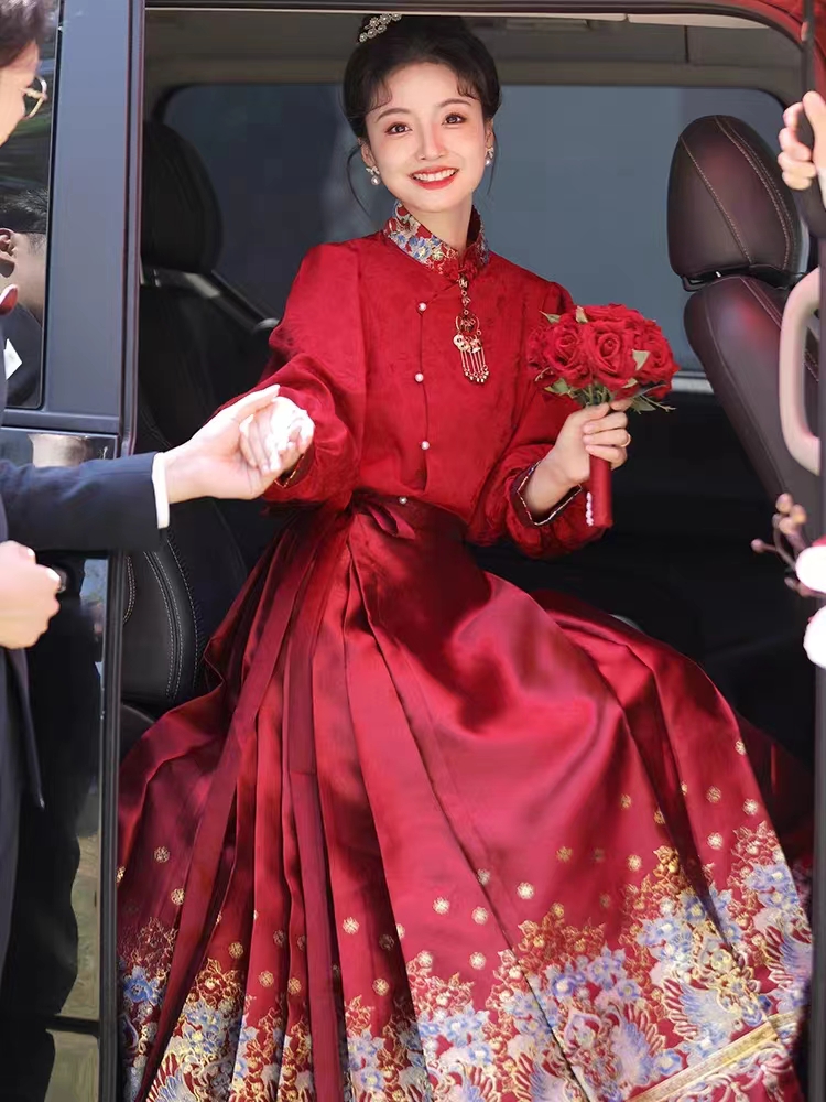 馬面裙敬酒服新娘酒紅色中式訂婚連衣裙結婚當天便裝禮服秀禾服冬