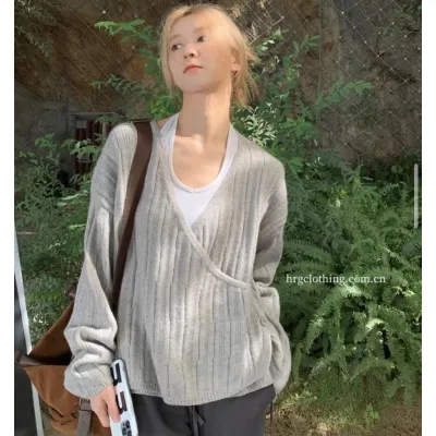 Red Man Hall Knitted Cardigan Women's 2023 Early Autumn New Striped Top Long Sleeve Autumn Gray Lazy Sweater Jacket