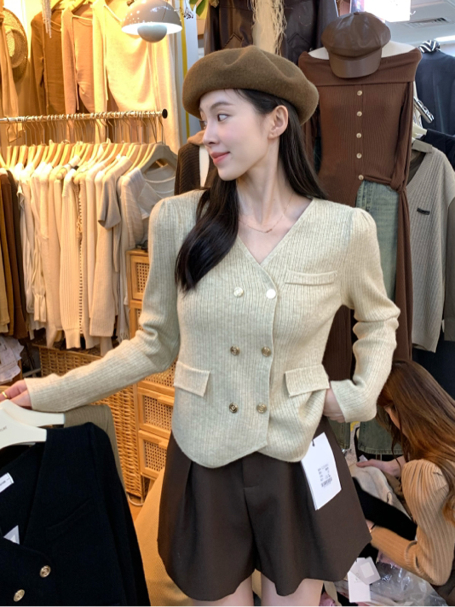 5013#初秋韓系風格穿搭針織衫女長袖上衣秋冬新款設計感寬鬆毛衣