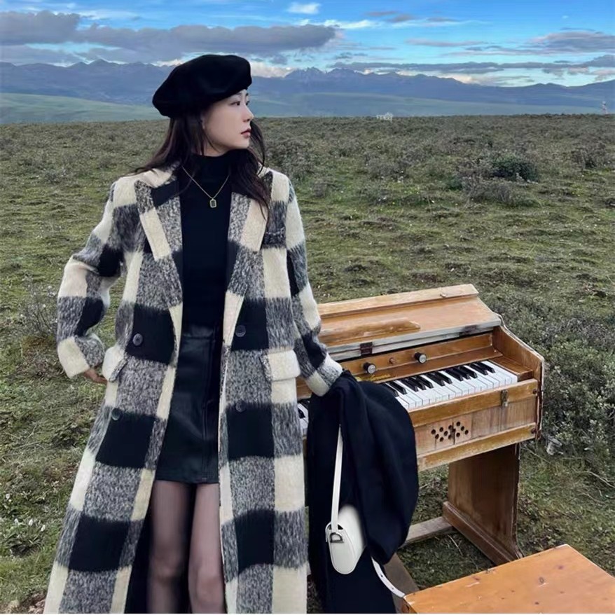 Woolen coat women's coat autumn and winter 2023 new high-end plaid British style woolen small medium and long style